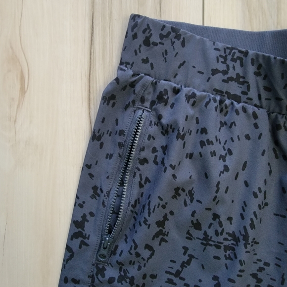 Z by Zella Animal Print Joggers - Size Small - Picture 4 of 7